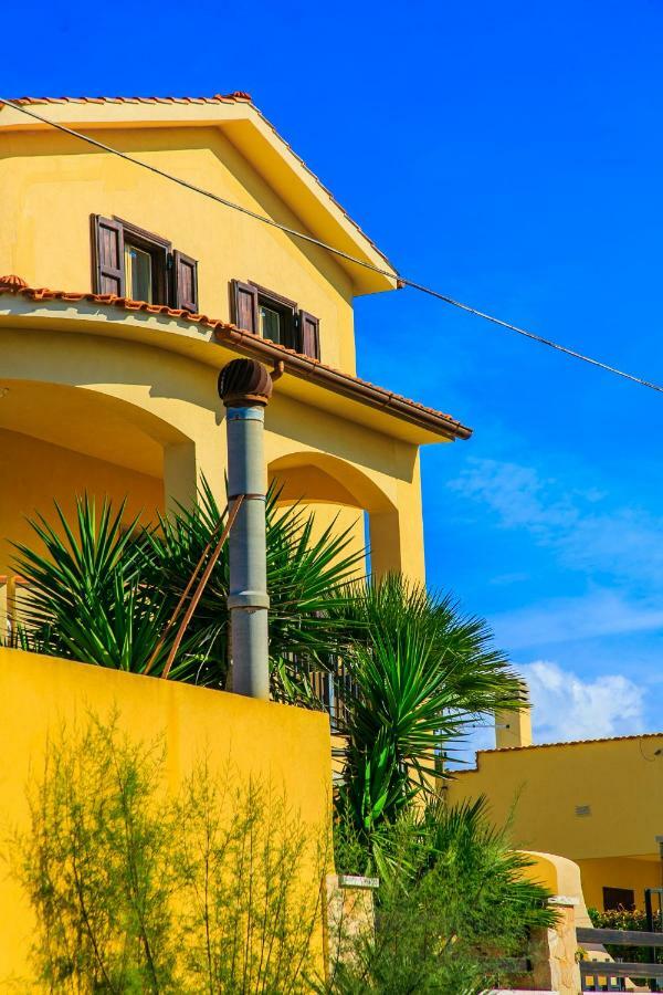 Casa Vacanze L'Orizzonte Aparthotel Valderice Exteriör bild