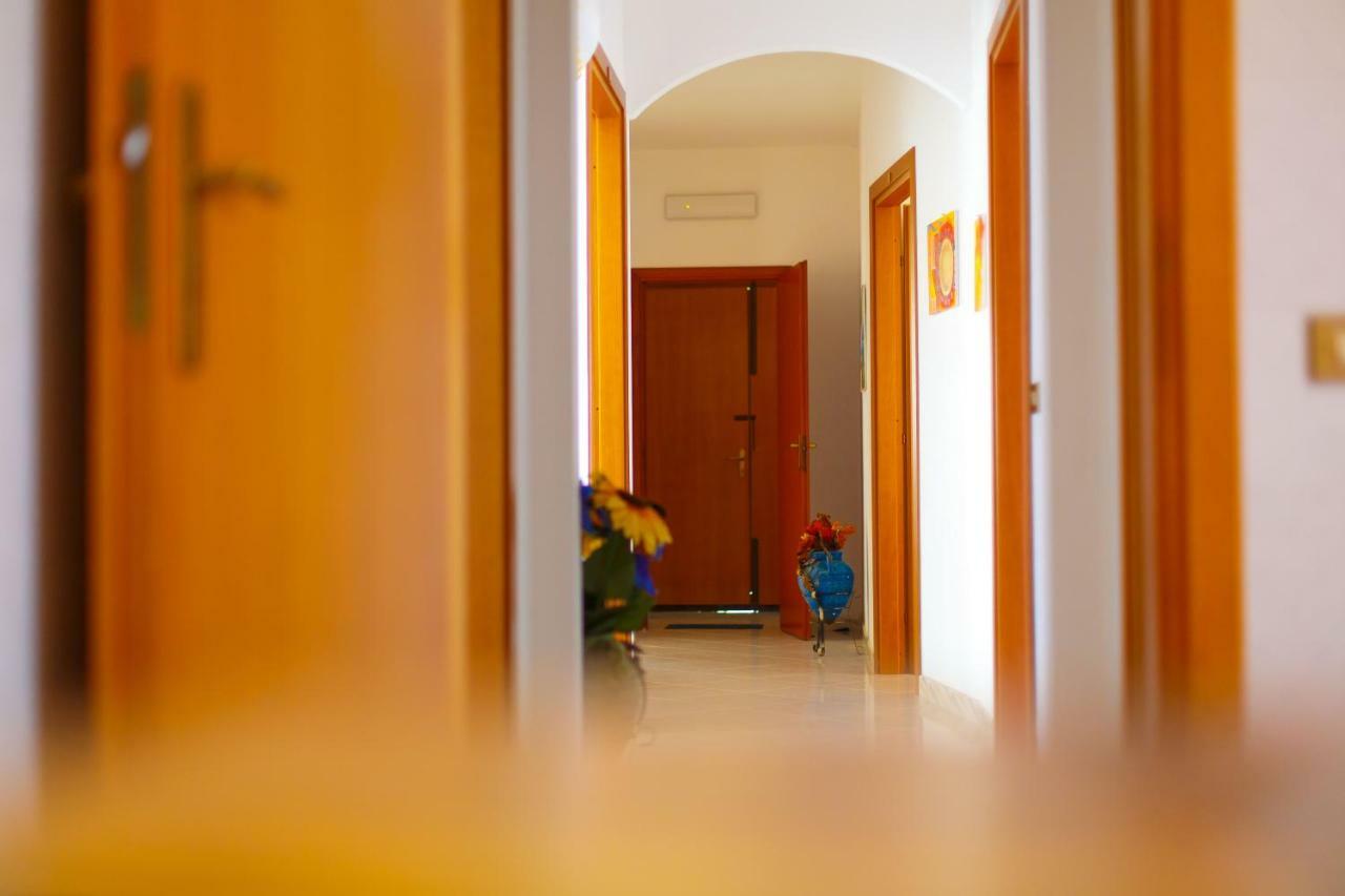 Casa Vacanze L'Orizzonte Aparthotel Valderice Exteriör bild