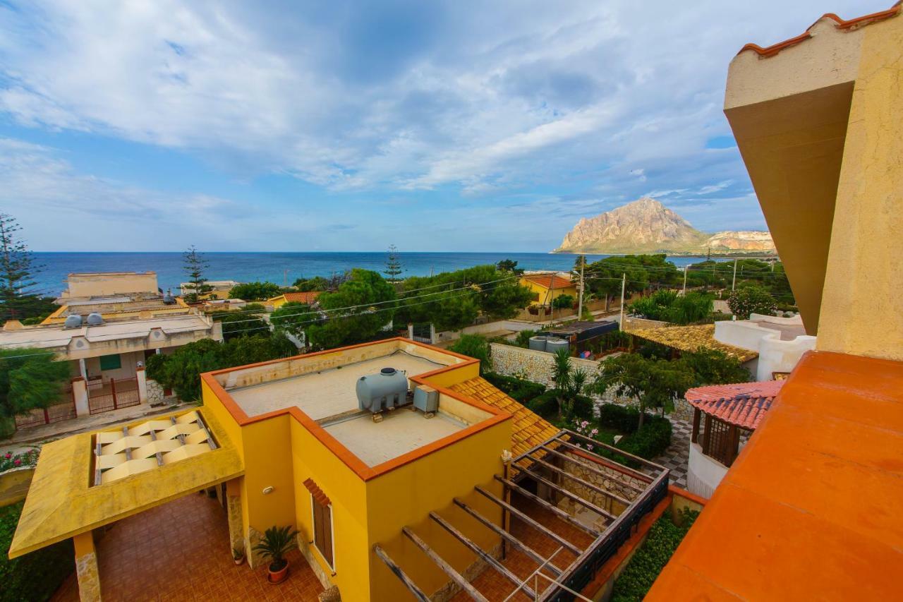 Casa Vacanze L'Orizzonte Aparthotel Valderice Exteriör bild