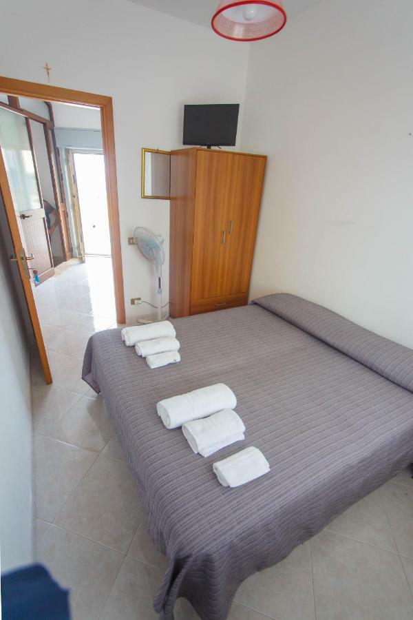 Casa Vacanze L'Orizzonte Aparthotel Valderice Exteriör bild