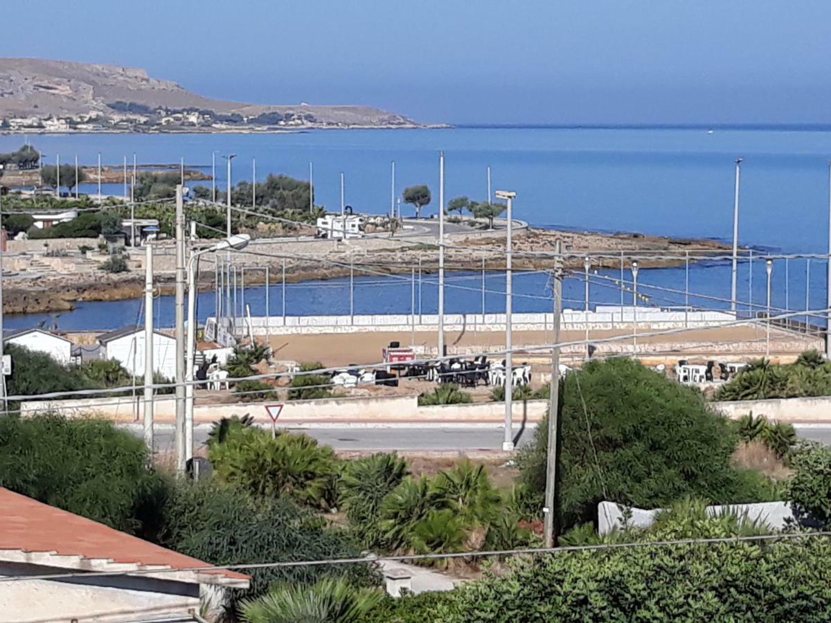 Casa Vacanze L'Orizzonte Aparthotel Valderice Exteriör bild