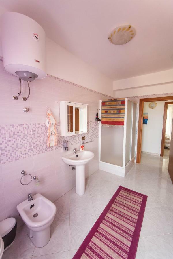 Casa Vacanze L'Orizzonte Aparthotel Valderice Exteriör bild