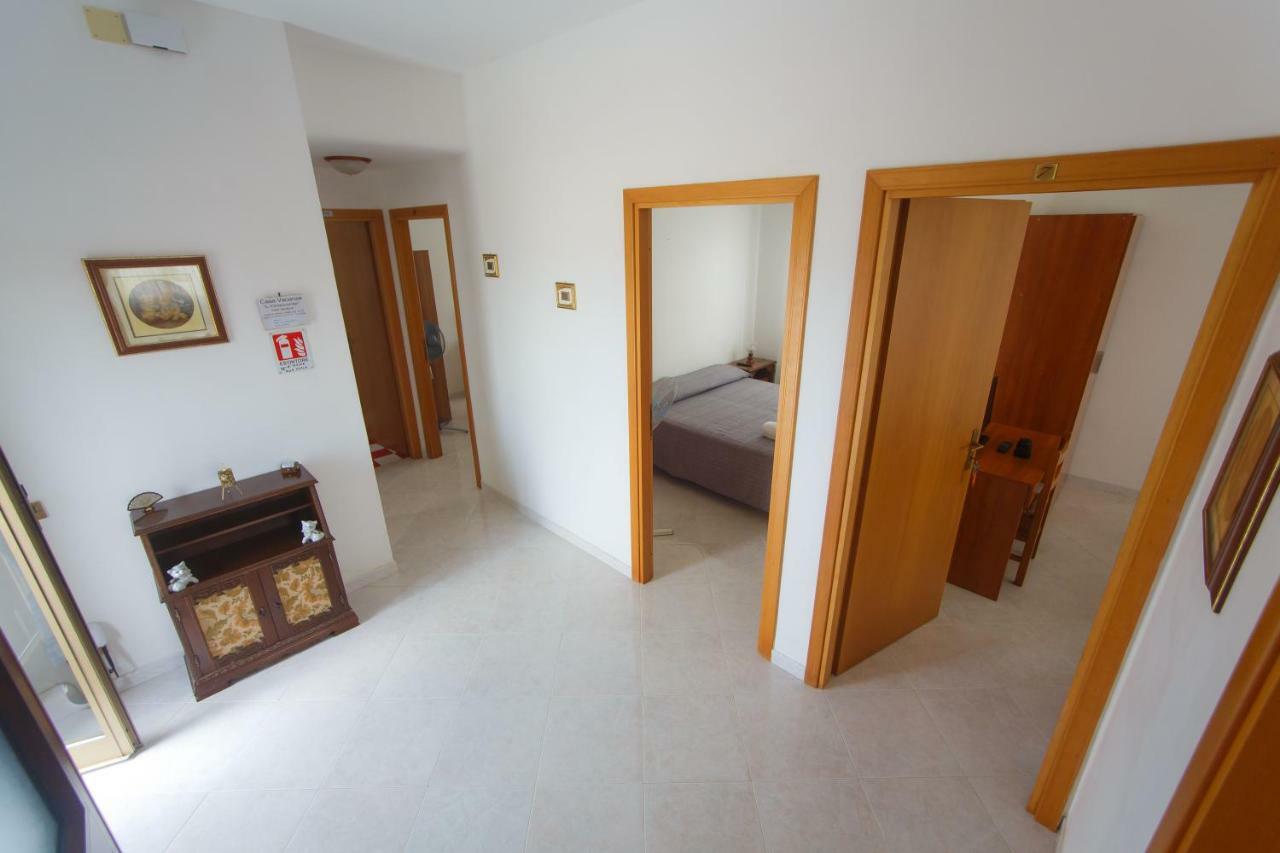 Casa Vacanze L'Orizzonte Aparthotel Valderice Exteriör bild