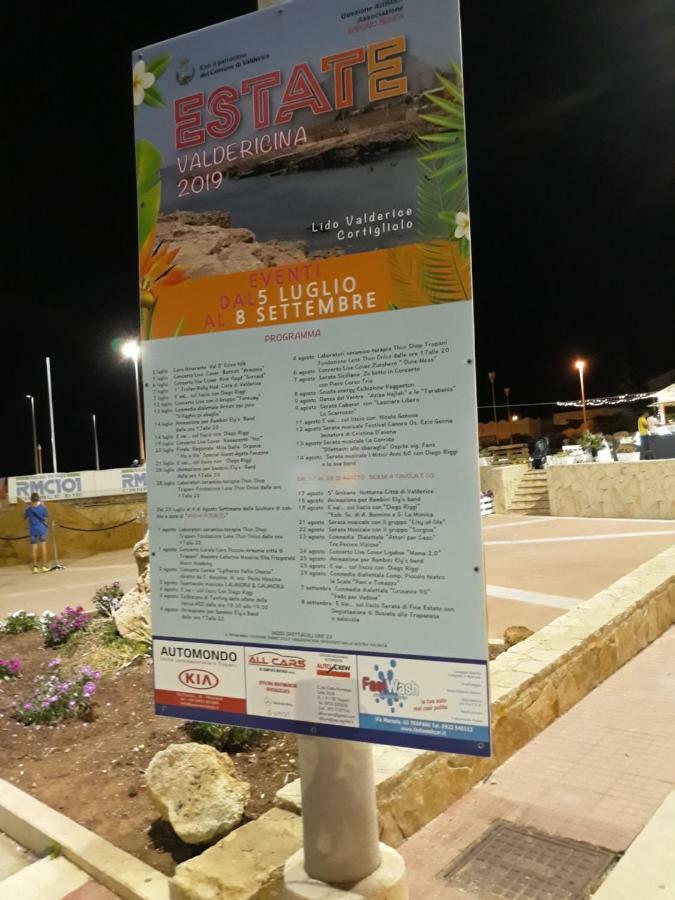 Casa Vacanze L'Orizzonte Aparthotel Valderice Exteriör bild